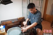 新沂成都“90后”小伙“十年磨一剑”：从爱好者到守艺人 传播中国文化